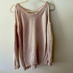 Peep shoulder sweater